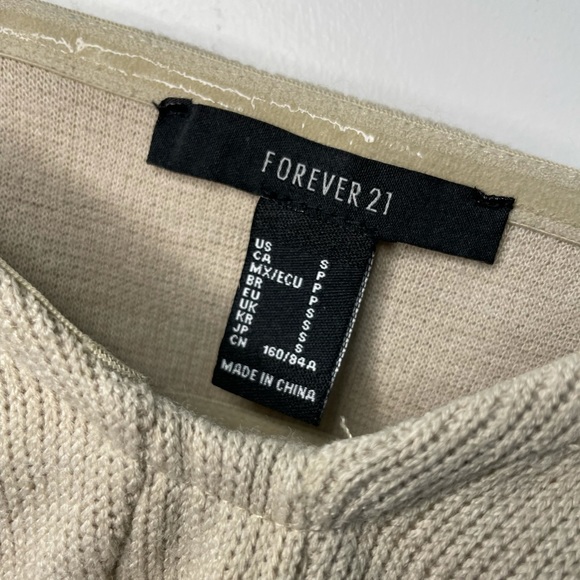 Forever 21 Crop Top - Picture 3 of 3